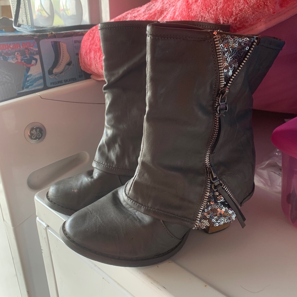 Grey Sparkle Heel boots